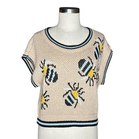 Anthropologie Sweaters - SARAH GORDON x Maeve ANTHROPOLOGIE Bee Knit Cropped Sweater Vest Women's Size M